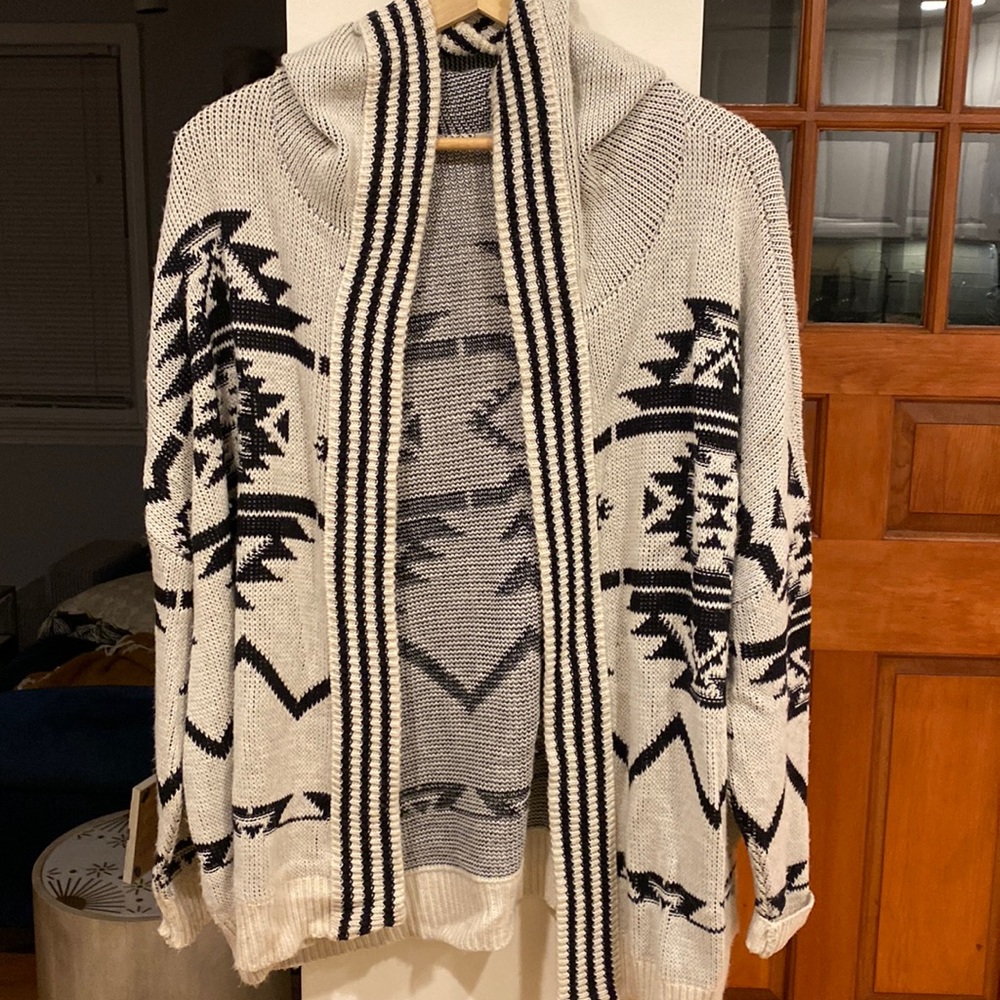 Hooded Ecote cardigan